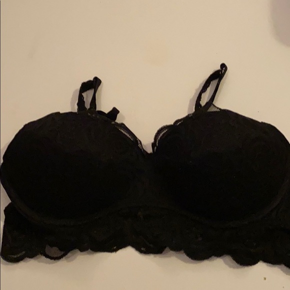 Set of two Victoria’s Secret Pink MED bralettes - Picture 2 of 2